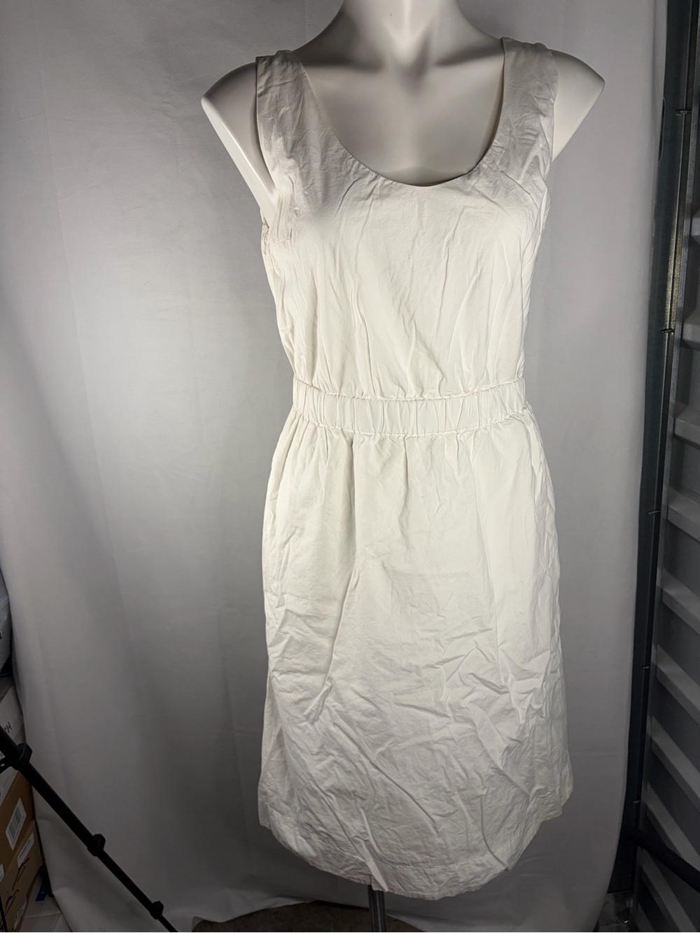 GAP White Sleeveless Scoop-Neck Sundress